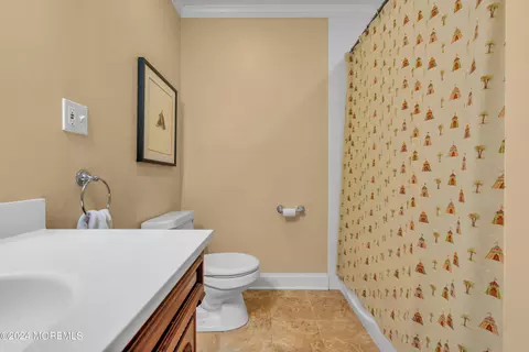 Bath - 903 Riverview Dr, Brielle, NJ 08730 photo 2 of 7