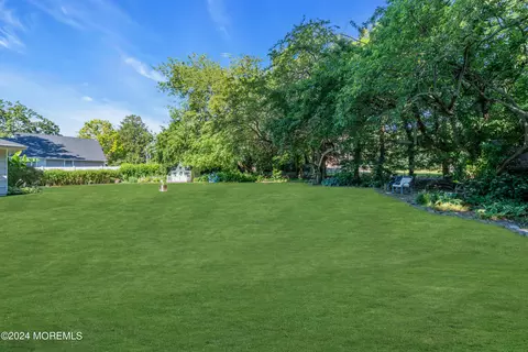 Exterior - 903 Riverview Dr, Brielle, NJ 08730 photo 9 of 20
