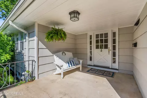 Exterior - 903 Riverview Dr, Brielle, NJ 08730 photo 4 of 20