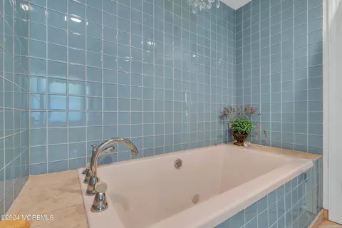 Bath - 903 Riverview Dr, Brielle, NJ 08730 photo 6 of 7