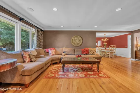 Living - 903 Riverview Dr, Brielle, NJ 08730 photo 3 of 3