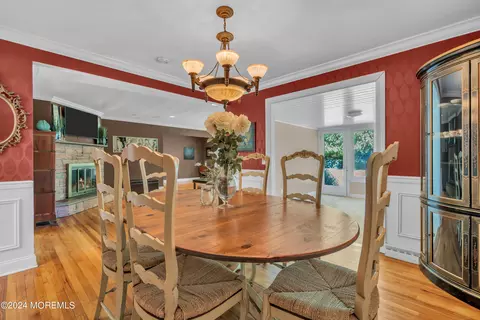 Dining - 903 Riverview Dr, Brielle, NJ 08730 photo 3 of 3