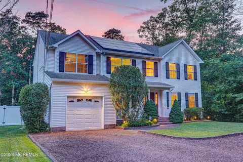 91 Leitz Blvd, Little Egg Harbor, NJ 08087