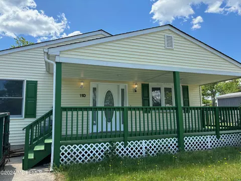 110 Kosciusko Way, Little Egg Harbor, NJ 08087