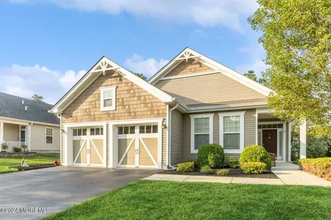 8 Gimball Rd, Little Egg Harbor, NJ 08087