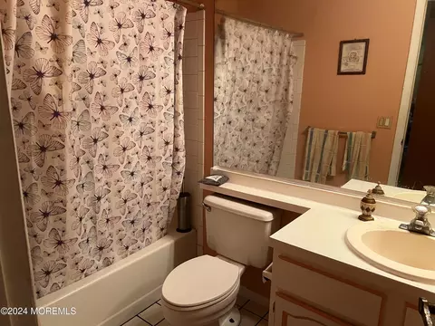 2006 Brookdale Dr, Forked River, NJ 08731 photo 4