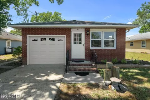 36 Dogwood Rd, Manahawkin, NJ 08050
