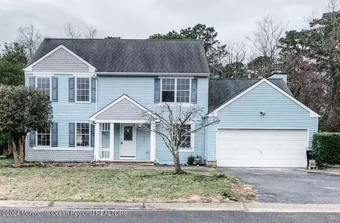 142 W Holly Ln, Little Egg Harbor, NJ 08087