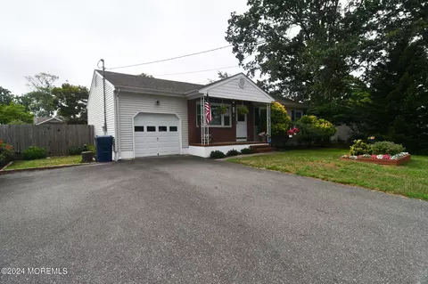 1017 Beachwood Blvd, Beachwood, NJ 08722