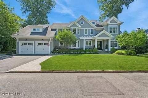 97 Park Ln, Fair Haven, NJ 07704