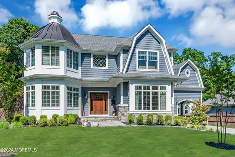 14 Charles Ct, Fair Haven, NJ 07704