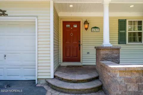 Exterior - 693 Summit Ave, Brick, NJ 08723 photo 9 of 26