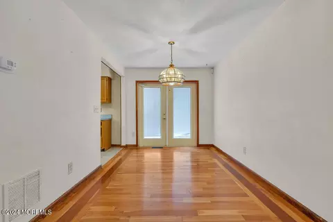 Dining - 693 Summit Ave, Brick, NJ 08723 photo 1 of 3