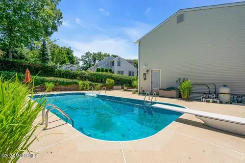 Exterior - 693 Summit Ave, Brick, NJ 08723 photo 14 of 26