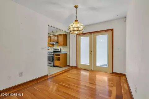 Dining - 693 Summit Ave, Brick, NJ 08723 photo 2 of 3