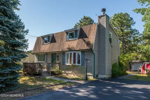30 Tecumseh Trl, Browns Mills, NJ 08015