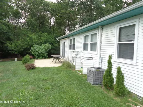 Exterior - 27 Central Ave, Whiting, NJ 08759 photo 3 of 3