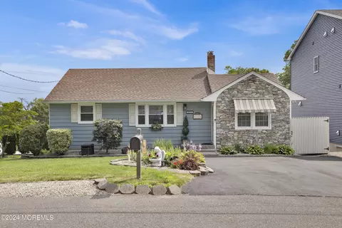 173 Walnut Dr, Brick, NJ 08724