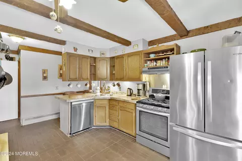 173 Walnut Dr, Brick, NJ 08724 photo 11