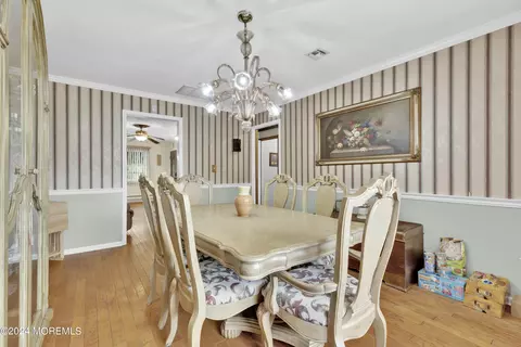 173 Walnut Dr, Brick, NJ 08724 photo 8