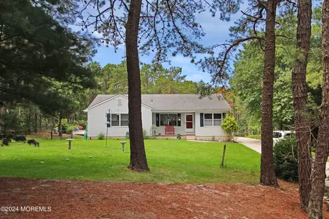 1461 Chester Ave, Whiting, NJ 08759