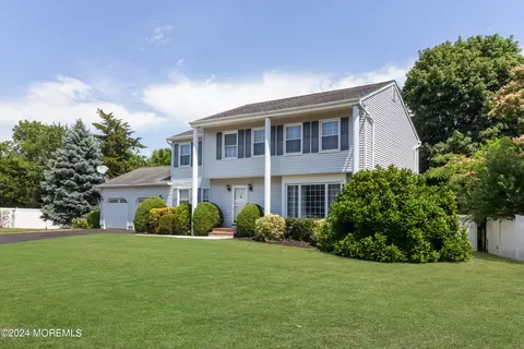 1037 Gregory Ter, Toms River, NJ 08753