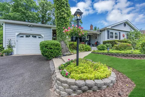 40 Nanlyn Ter, Toms River, NJ 08753