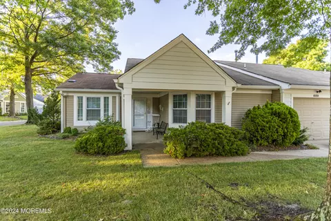1156 Thornbury Ln # A, Manchester, NJ 08759