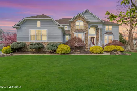 1855 Charlton Cir, Toms River, NJ 08755