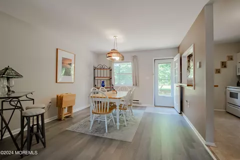 121 White St #C, Eatontown, NJ 07724