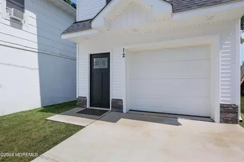 12 Seawood Ave, Keansburg, NJ 07734