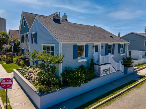 127 Pennsylvania Ave, Ocean Grove, NJ 07756
