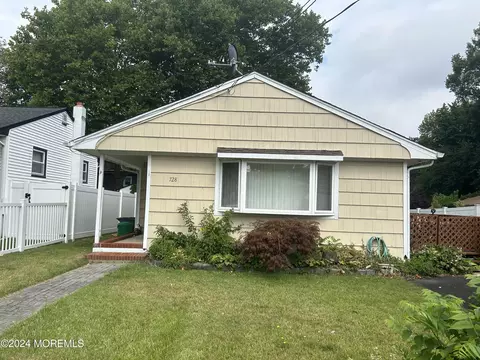 728 Shore Concourse, Keyport, NJ 07735