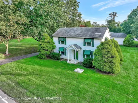 293 Sweetmans Ln, Millstone, NJ 08535