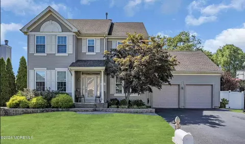 22 Danella Way, Howell, NJ 07731