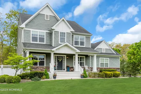 1788 Kathleen Ct, Toms River, NJ 08755