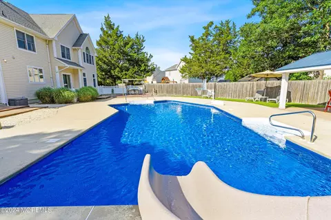 Exterior - 539 Adamston Rd, Brick, NJ 08723 photo 6 of 12