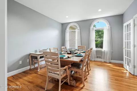 Dining - 539 Adamston Rd, Brick, NJ 08723 photo 2 of 4