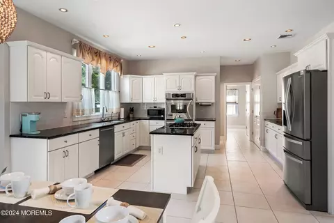 Kitchen - 539 Adamston Rd, Brick, NJ 08723 photo 2 of 5