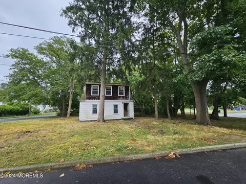 38 Brevent Ave, Leonardo, NJ 07737 photo 5