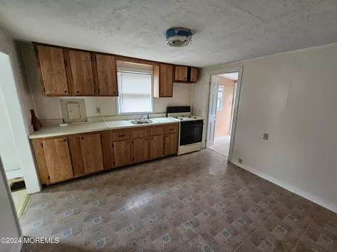 38 Brevent Ave, Leonardo, NJ 07737 photo 15