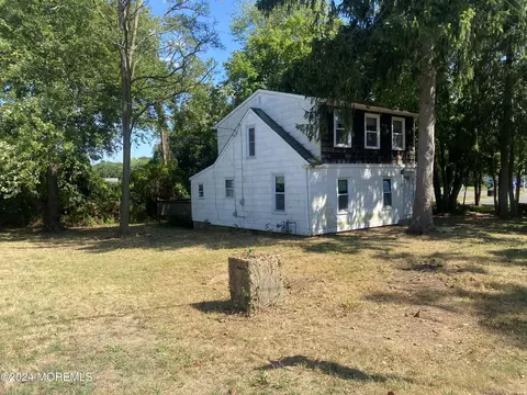 38 Brevent Ave, Leonardo, NJ 07737 photo 2