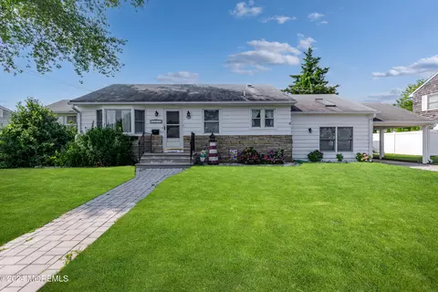 2304 Balle Ln, Point Pleasant, NJ 08742