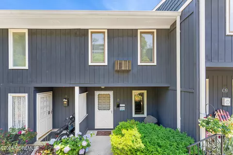 C8 Hillside Court, Highlands, NJ 07732
