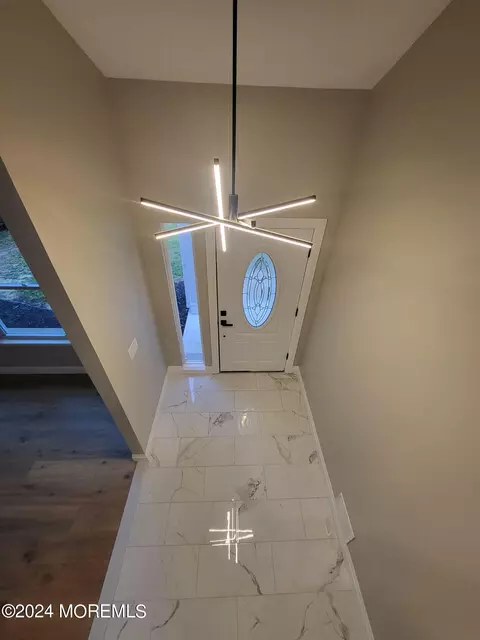 Entry Way - 7 Elm Pl, Matawan, NJ 07747 photo 1 of 2