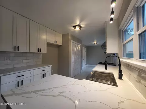 Kitchen - 7 Elm Pl, Matawan, NJ 07747 photo 2 of 2