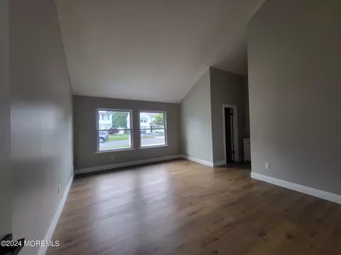 Living - 7 Elm Pl, Matawan, NJ 07747 photo 3 of 3