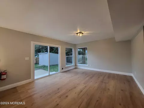 Living - 7 Elm Pl, Matawan, NJ 07747 photo 2 of 3