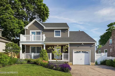 2 Wooley Ln, Lake Como, NJ 07719