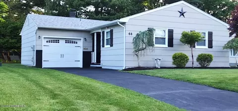 44 Brian Ct, Toms River, NJ 08757